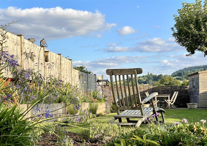 The garden in The Garden Retreat (photo 2) at The Garden Retreat, Winchcombe