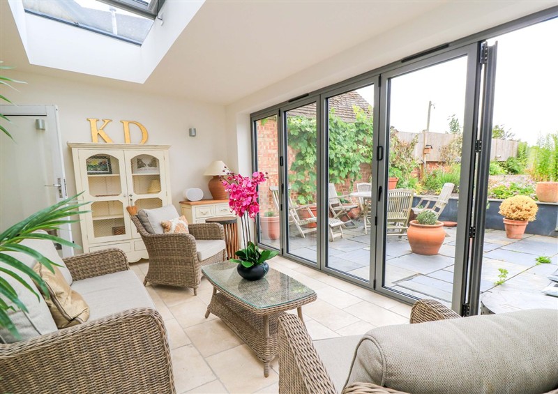 This is the living room (photo 2) at The Garden Retreat, Winchcombe