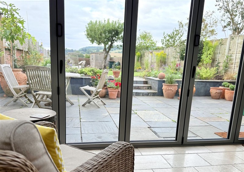 This is the patio at The Garden Retreat, Winchcombe
