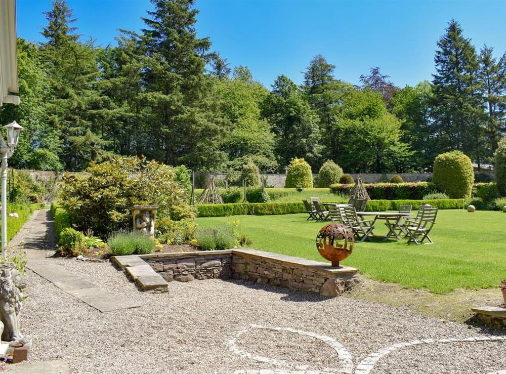 Stunning garden and grounds at The Garden Suite in Pitscandly, near Forfar, Angus