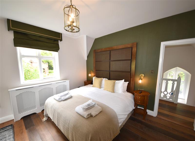 One of the bedrooms at The Gardeners Cottage, Hook near Hartley Wintney