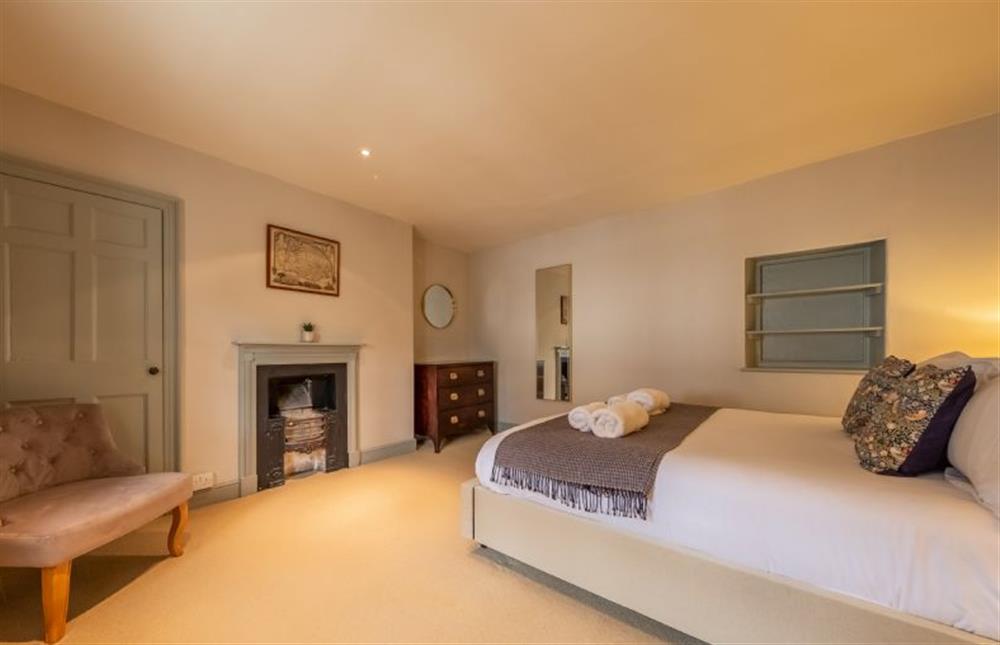 Bedroom two with 5’ king-size bed at The Gardens, Burnham Market near Kings Lynn