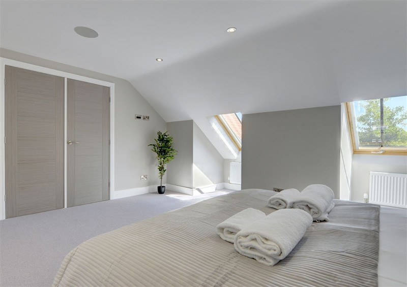 One of the 4 bedrooms at The Gate House, Aldbrough St. John near Barton
