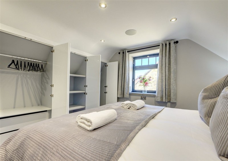 One of the bedrooms (photo 8) at The Gate House, Aldbrough St. John near Barton