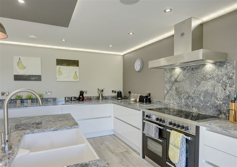 The kitchen (photo 6) at The Gate House, Aldbrough St. John near Barton