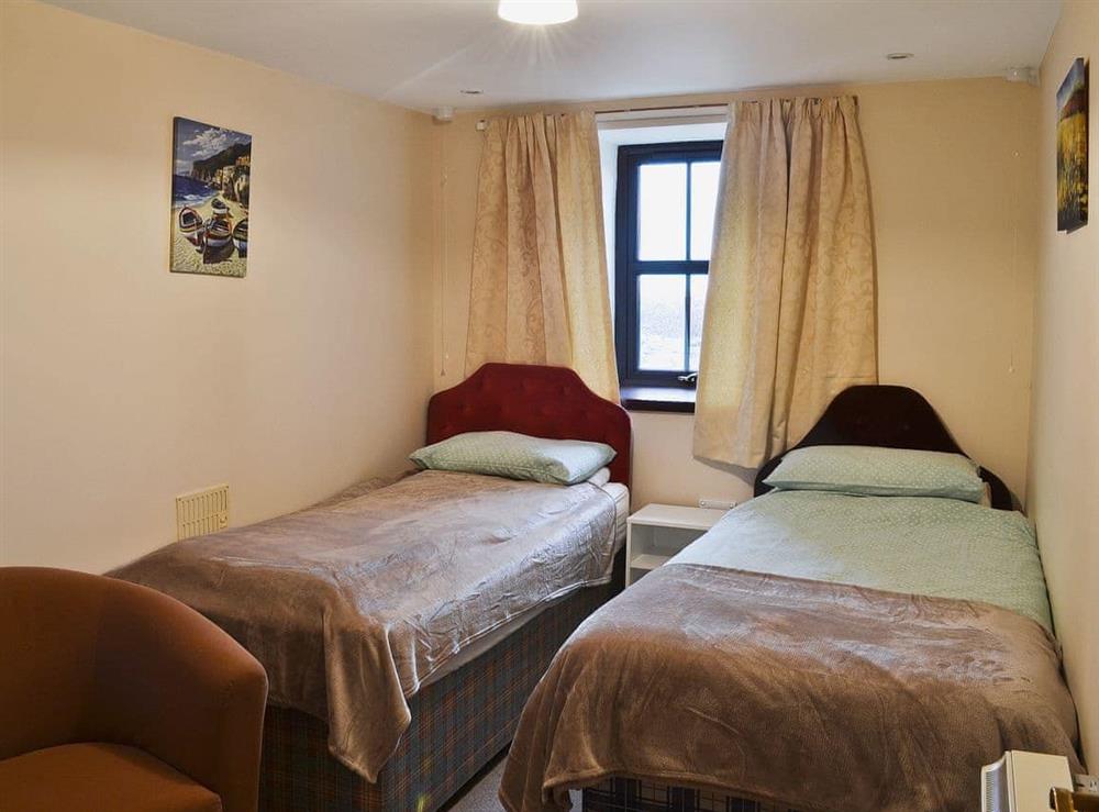 Twin bedroom at The Gatehouse in Aberffraw, Anglesey, Gwynedd