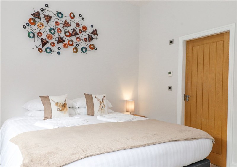 A bedroom in The Gatehouse (photo 6) at The Gatehouse, Levens