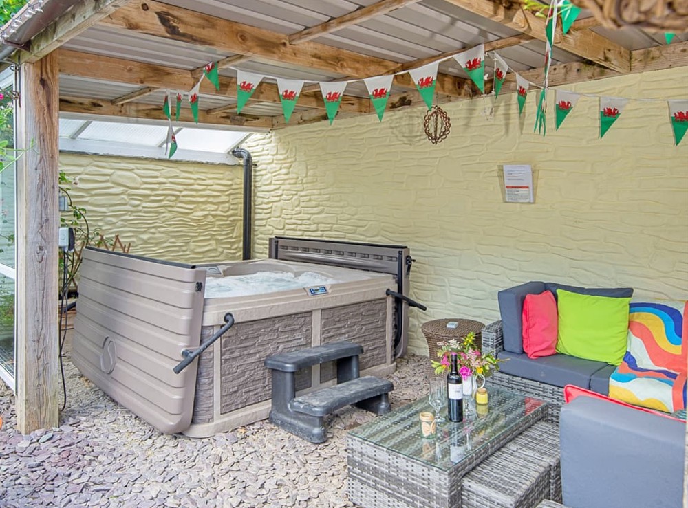 Hot tub at The Gatehouse View in Llandysul, Dyfed