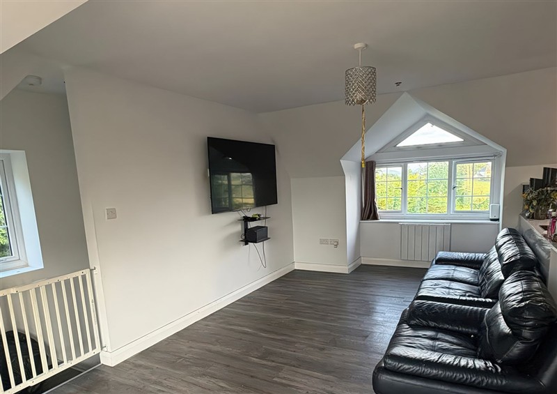 Enjoy the living room at The Gatekeepers Cottage - Skerry Vore, Bryn Pydew near Llandudno Junction