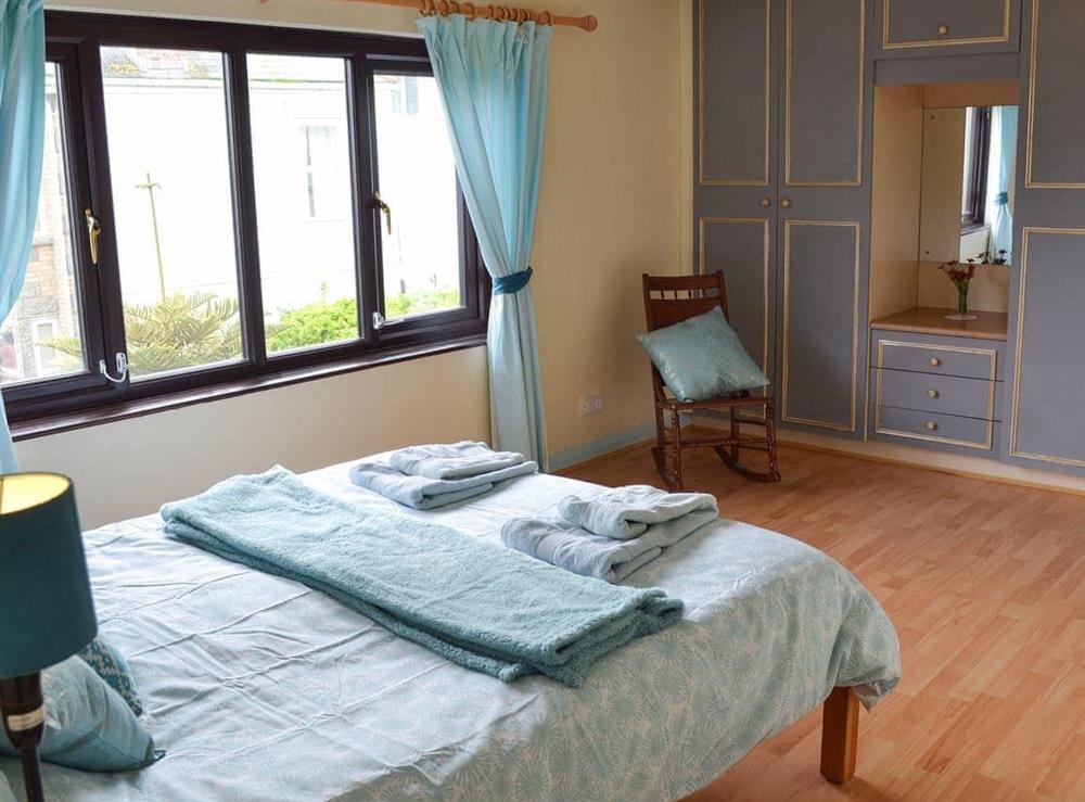 Double bedroom at The Gazebo in Marazion, near Penzance, Cornwall