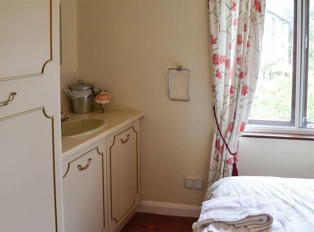 Single bedroom (photo 2) at The Gazebo in Marazion, near Penzance, Cornwall
