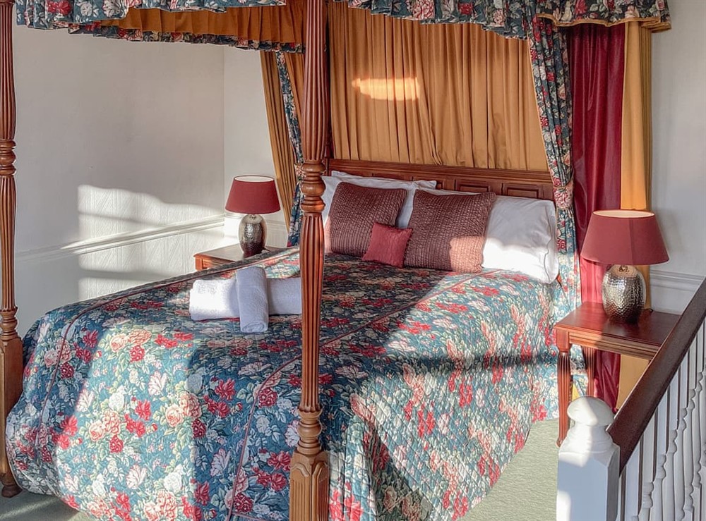 Double bedroom (photo 2) at The German Room in Lairg, Sutherland
