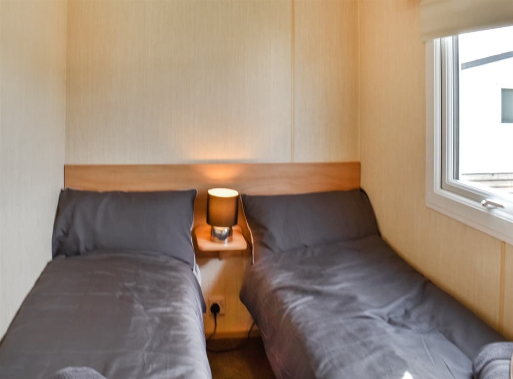 Twin bedroom