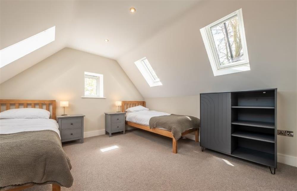 Bedroom three with full-size twin beds at The Goosebec, Burnham Market near Kings Lynn