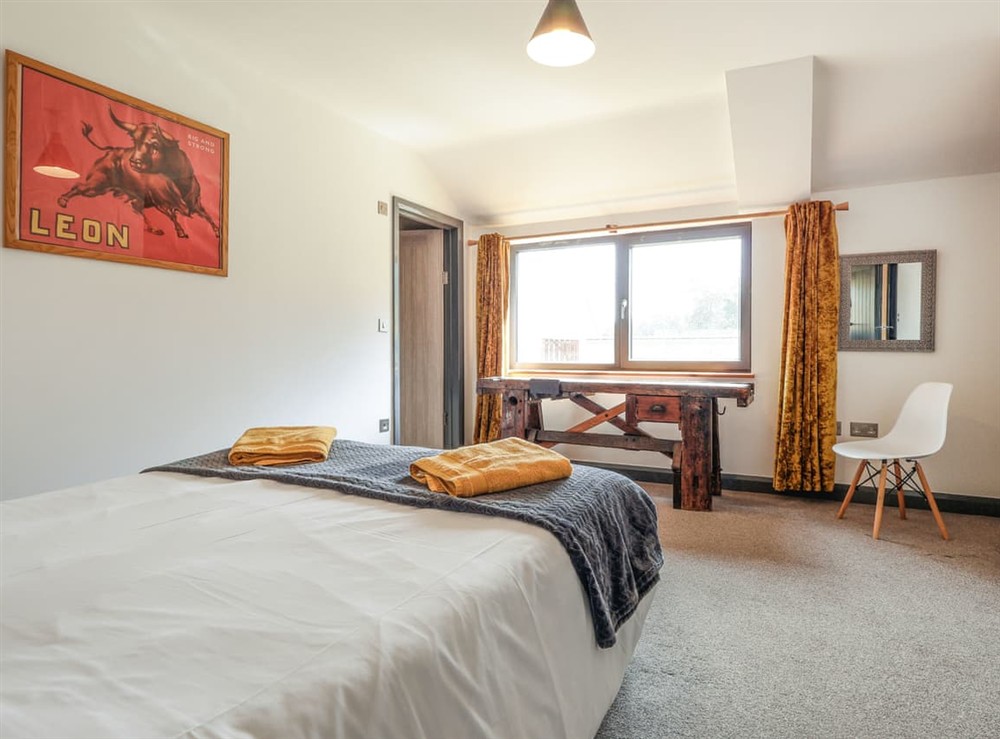 Double bedroom (photo 3) at The Grain Dryer in Gloucester, Gloucestershire
