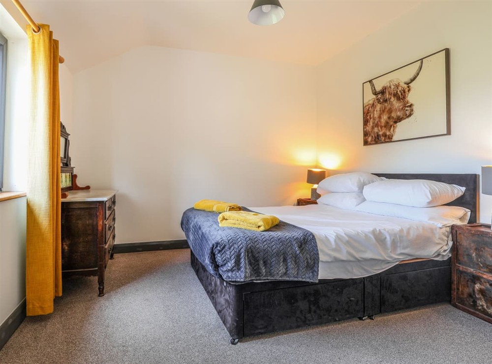 Double bedroom (photo 4) at The Grain Dryer in Gloucester, Gloucestershire