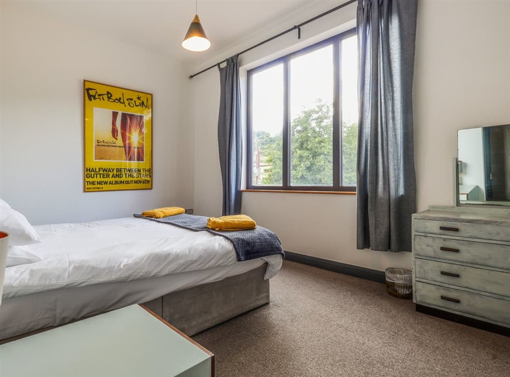 Double bedroom (photo 5) at The Grain Dryer in Gloucester, Gloucestershire