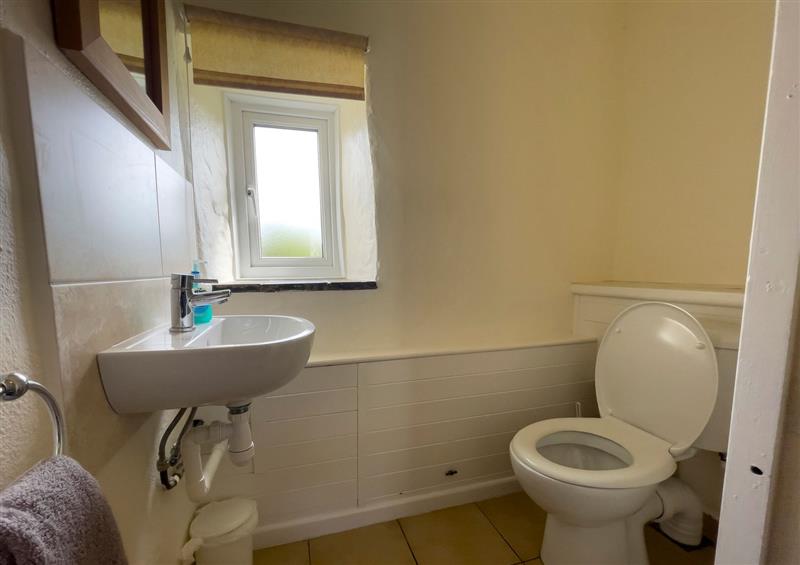 The bathroom at The Granary @ Canllefaes, Penparc near Cardigan