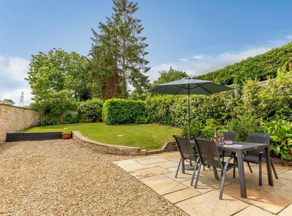 Beautiful garden and patio area at The Granary in Aisby, Grantham, Lincolnshire