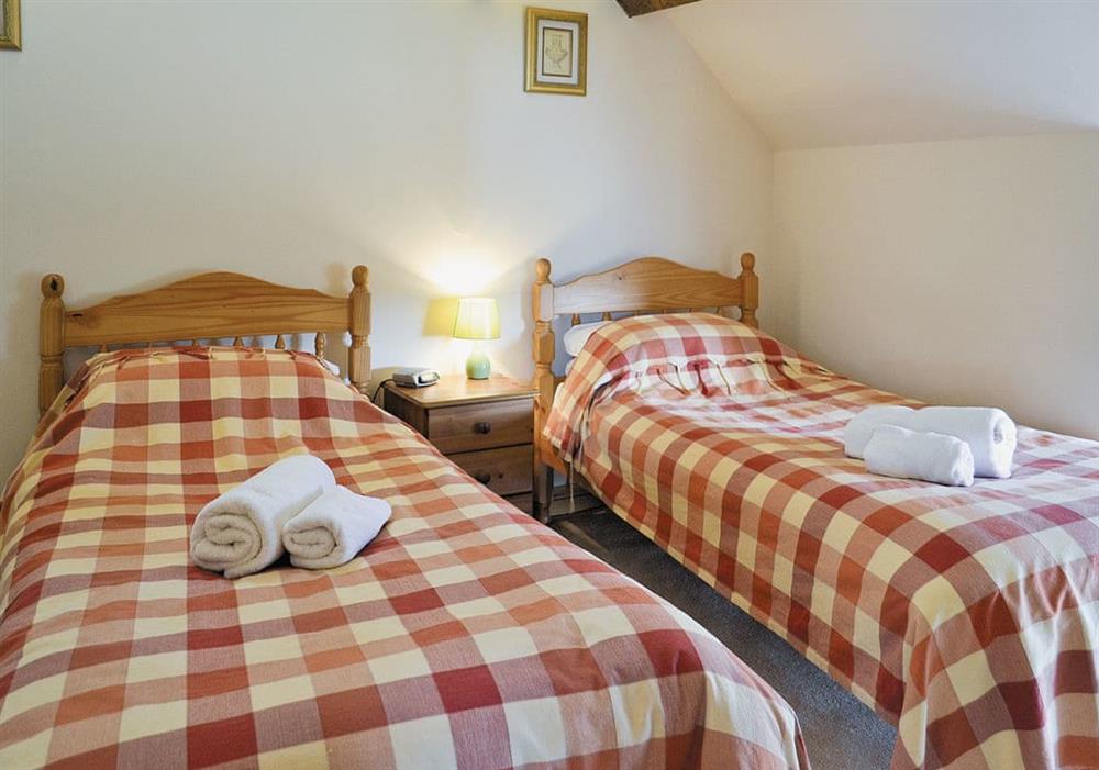 Twin bedroom at The Granary in Chipping Campden, Gloucestershire