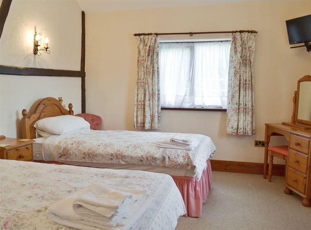 Twin bedroom at The Granary in Colyford, near Seaton, Devon
