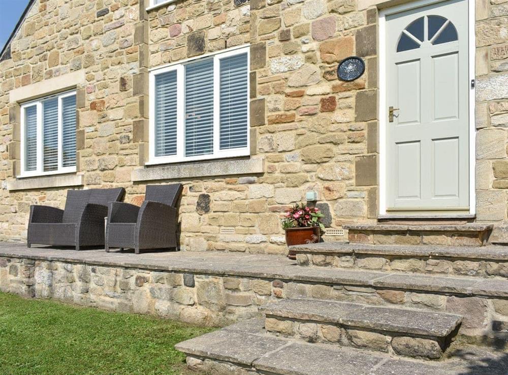Sitting-out-area at The Granary Cottage in Newton, near Corbridge, Northumberland
