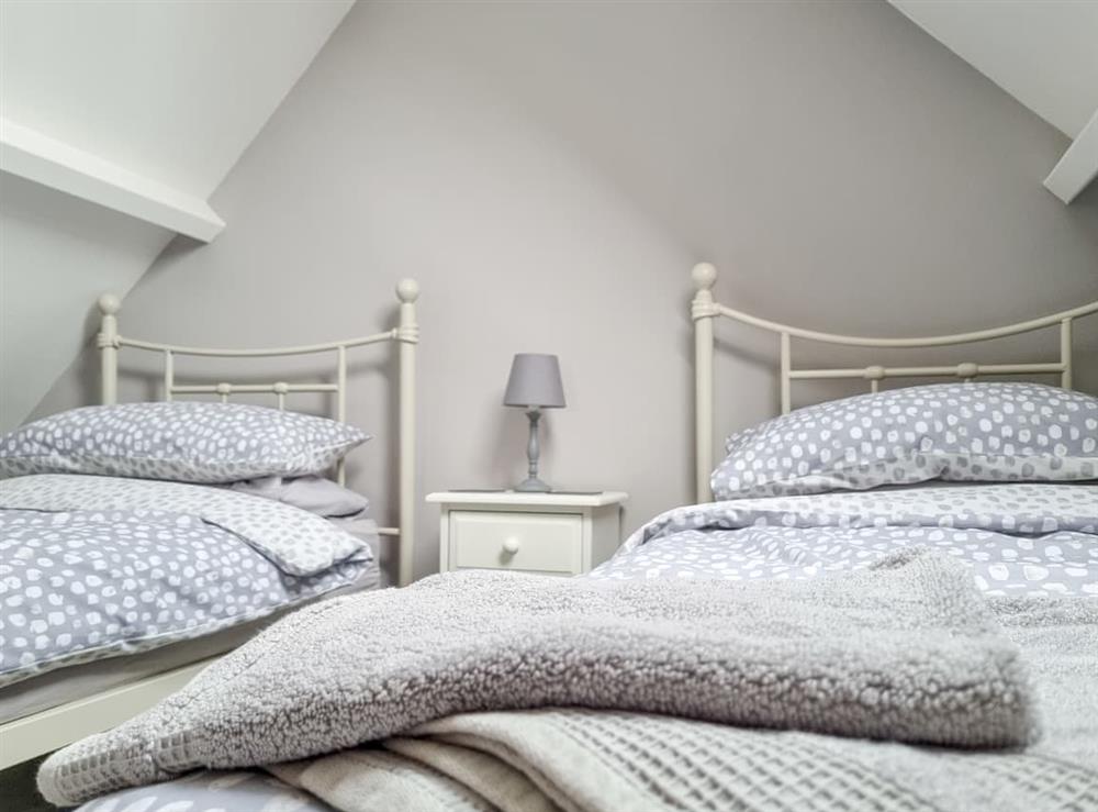 Twin bedroom at The Granary in Great Dunham, Norfolk