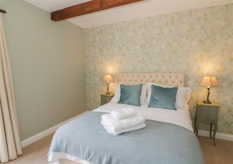 One of the 3 bedrooms (photo 3) at The Granary, Roxhill Manor Farm