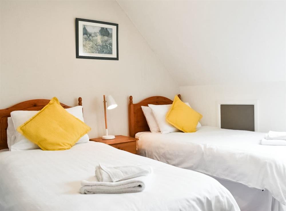Twin bedroom at The Granary in St. Margaret’s, near Dover, Kent