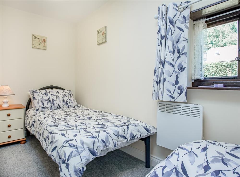 Twin bedroom at The Granary in Stokeinteignhead, Devon