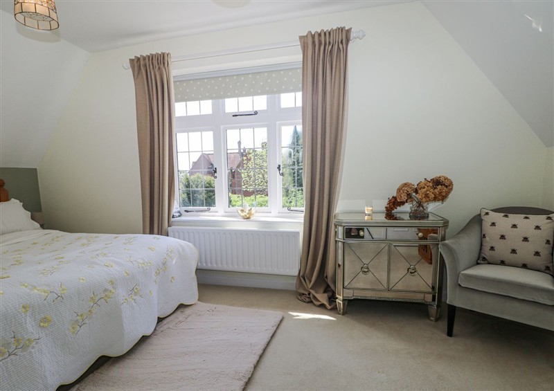 A bedroom in The Granary (photo 3) at The Granary, Upper Swanmore near Swanmore