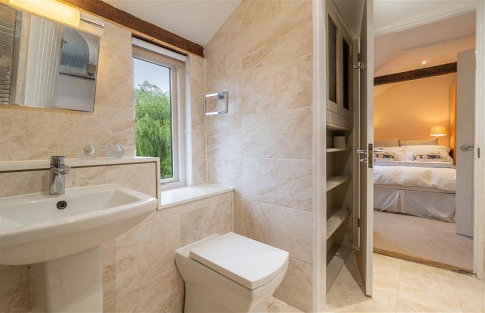 Jack and Jill style shower room at The Granary, Woodbridge