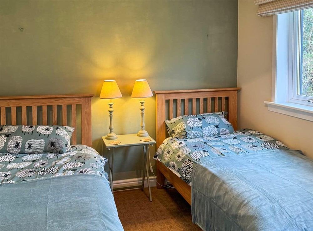 Twin bedroom