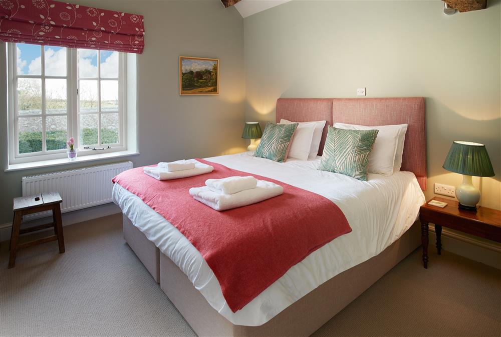 The Groomfts Flat, Herefordshire: Bedroom with incredible rural views at The Grooms Flat, Leominster
