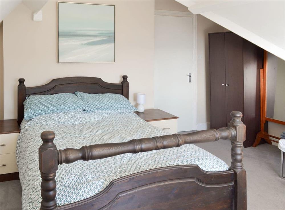 Relaxing double bedroom at The Harbour Masters House in Bridlington, North Humberside