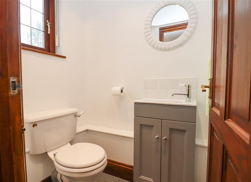 The bathroom at The Haven Cottage, Cuddesdon near Wheatley