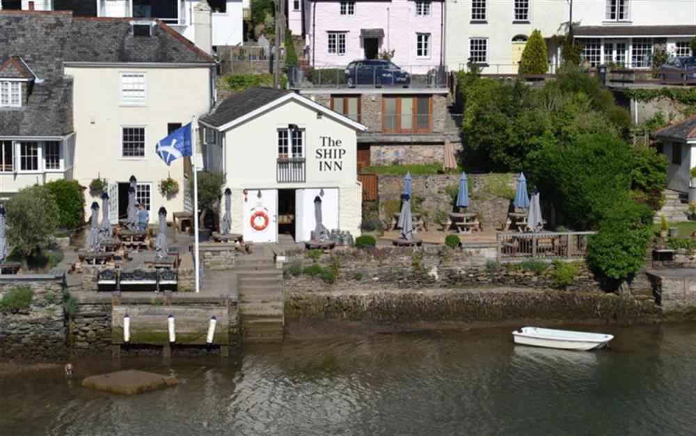Fantastic gastro pub open all day, just across the water, 5 minutes' walk at The Haven in Noss Mayo