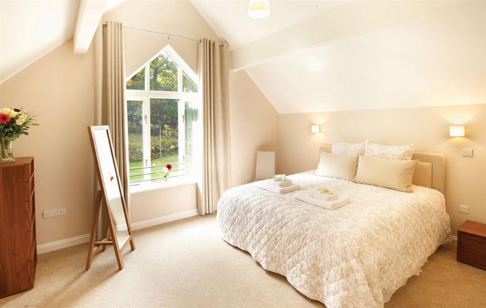 Double bedroom with 6’ bed at The Haven, Ventnor
