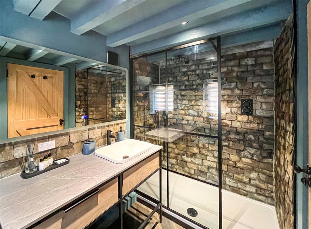 Shower room at The Hay Loft in Carnell Green, near Camborne, Cornwall