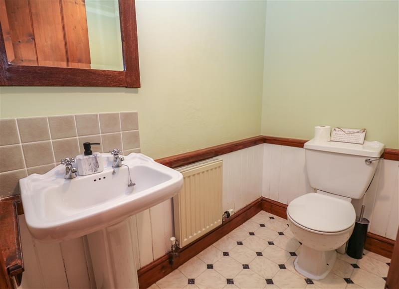 Bathroom at The Haybarn, Lichfield