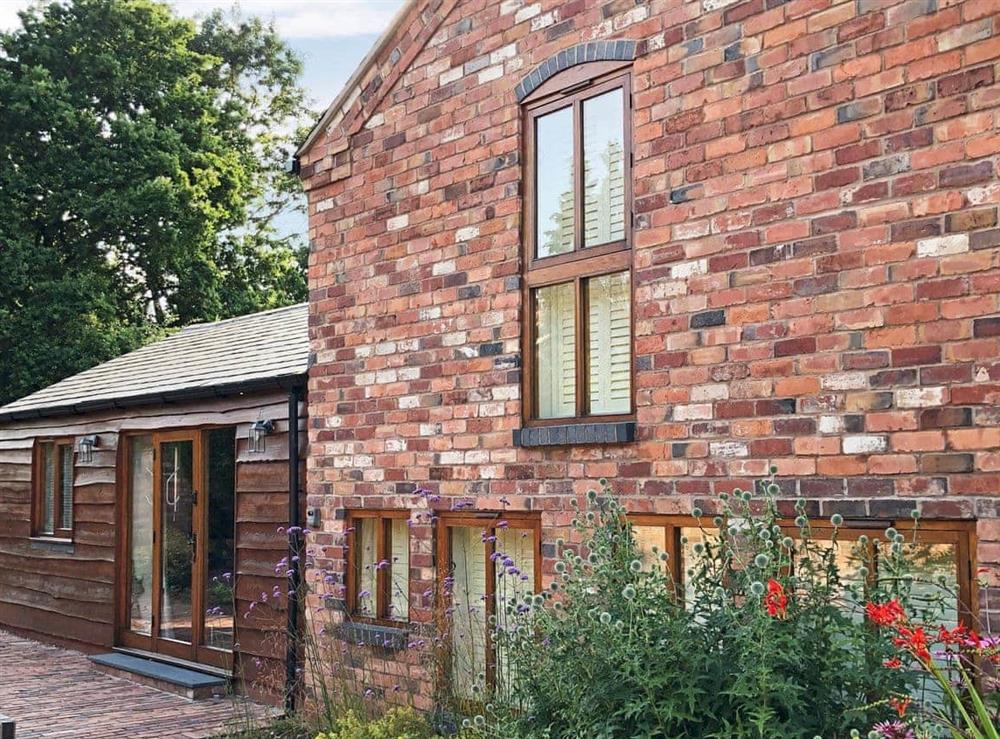 Wonderful detached, renovated holiday barn at The Hayloft in Kidderminster, Worcestershire