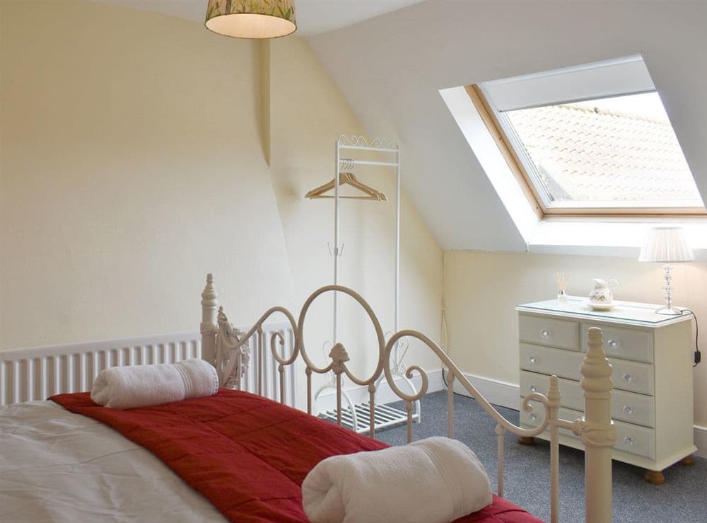 Double bedroom (photo 2) at The Hidden Gem in Berwick-upon-Tweed, Northumberland