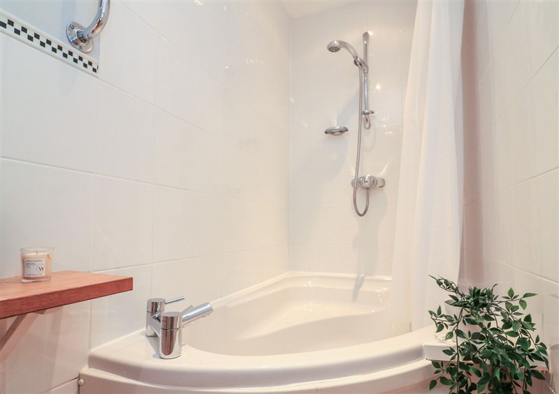 Bathroom at The Hideaway, Dartmouth