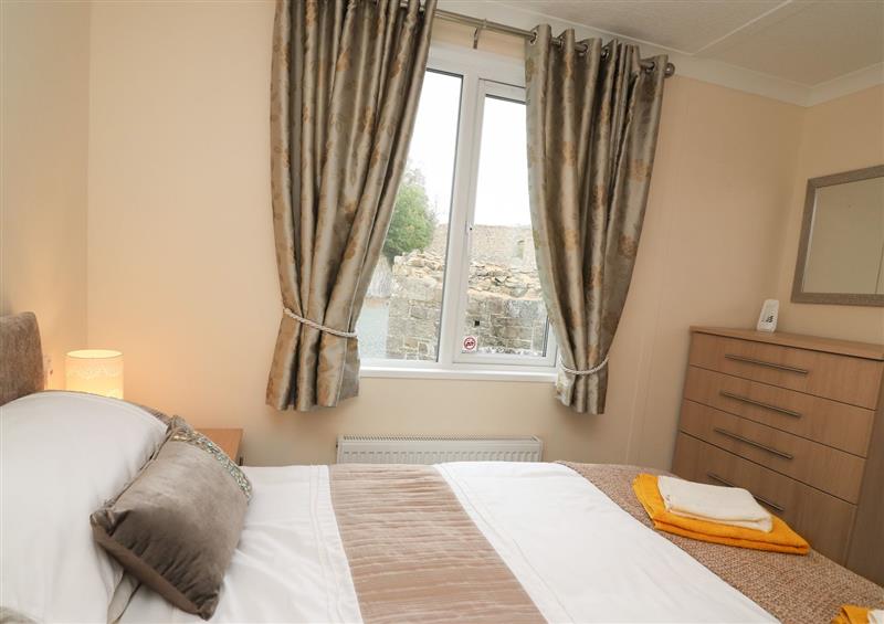 One of the 2 bedrooms (photo 2) at The Hideaway, Stepaside near Kilgetty