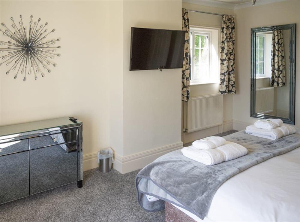 Double bedroom (photo 2) at The Hind House in Cottam, near Driffield, North Humberside