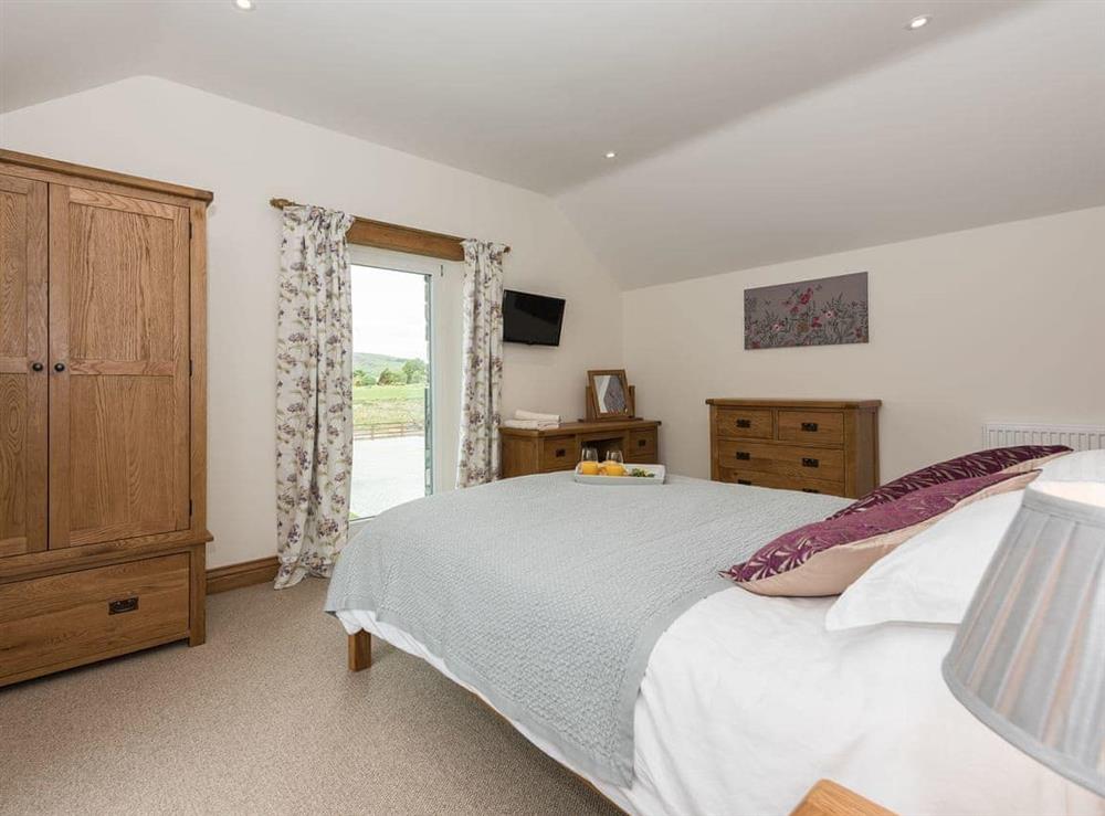 Double bedroom (photo 6) at The Hoggest in Threlkeld, near Keswick, Cumbria