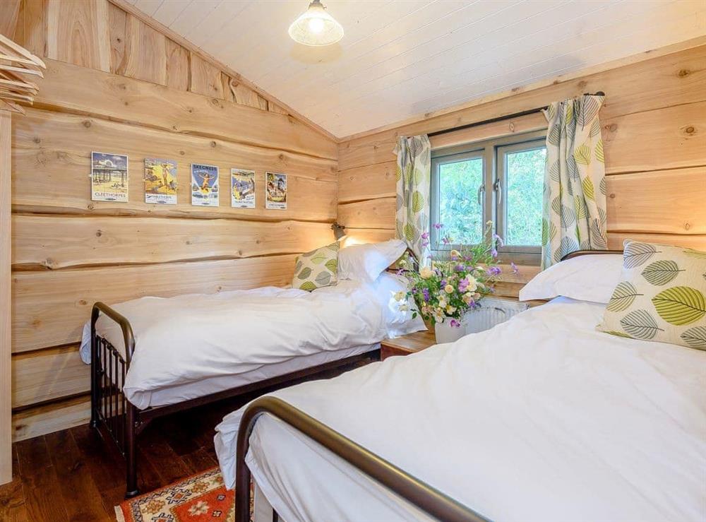 Twin bedroom at The Hollies Lodge in Croft, near Skegness, Cheshire