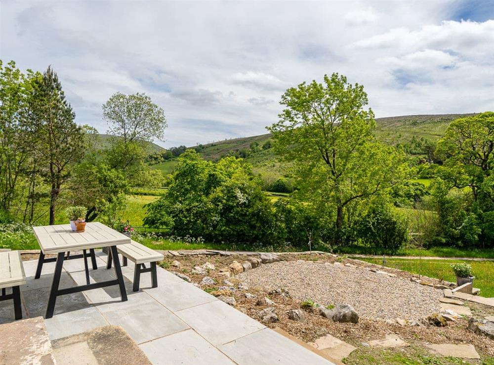 Sitting-out-area at The Hollins in Cowgill near Sedbergh, Cumbria