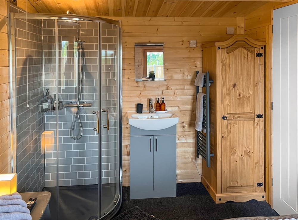 Double bedroom (photo 3) at The Homestead Compact in Finglesham, Deal, Kent