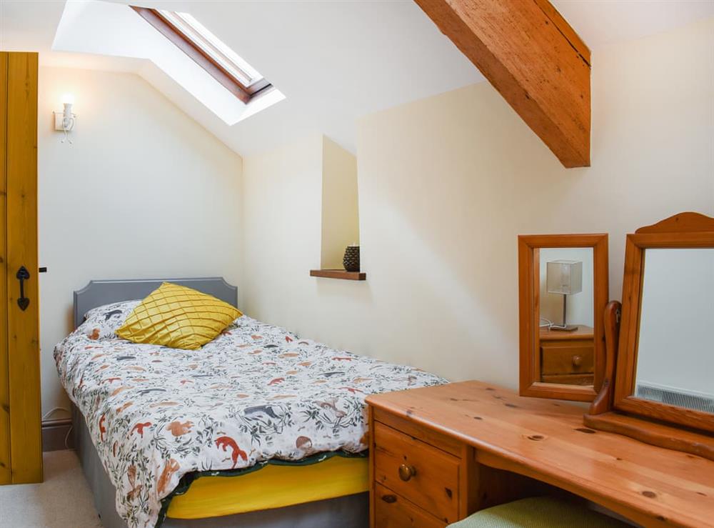 Twin bedroom (photo 2) at The Imaginary Barn in Hartland, Devon